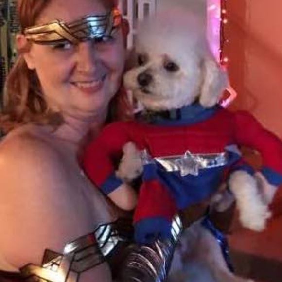 Joanie, Dog Owner, Hockey Fan, Dancer, Aunt - Picture 3 of 5